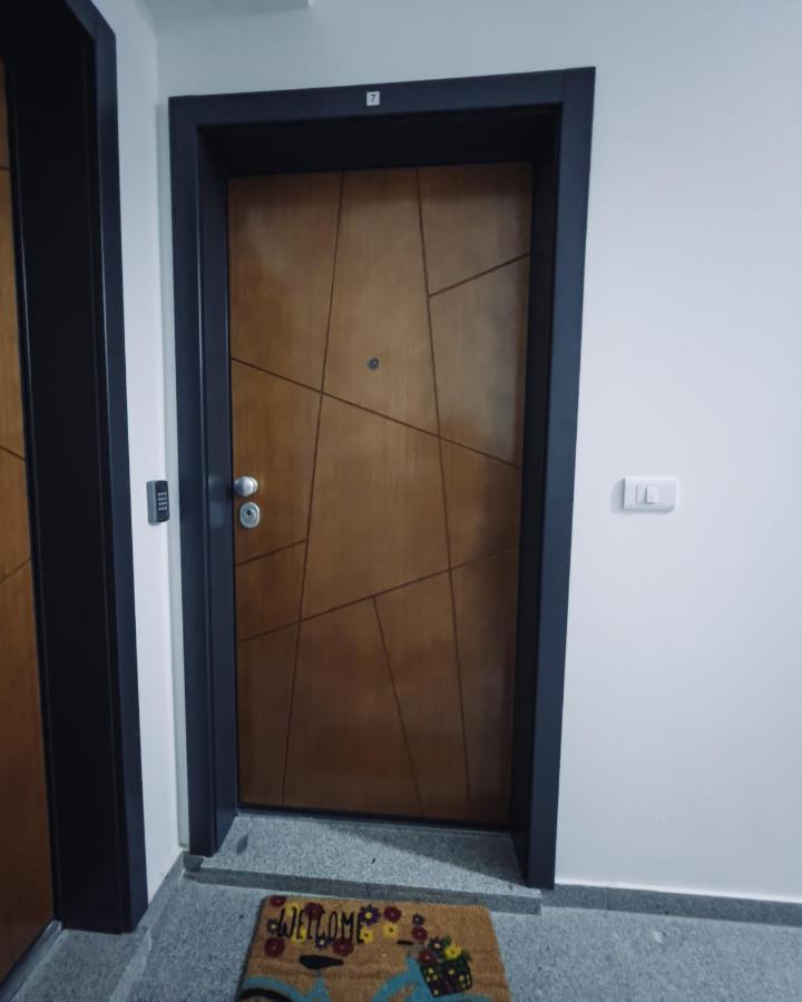 Serenity Downtown Apartments Ohrid Luaran gambar
