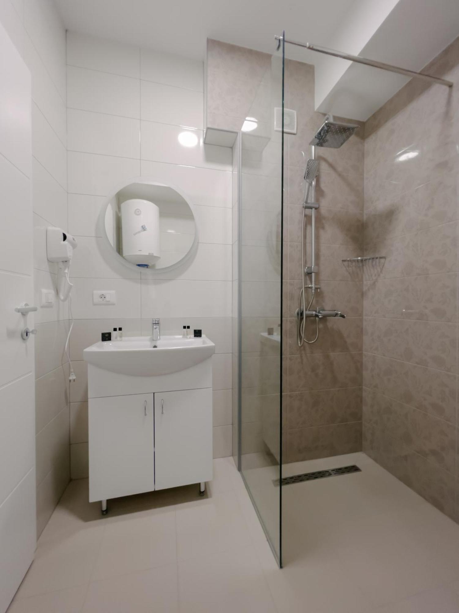 Serenity Downtown Apartments Ohrid Luaran gambar
